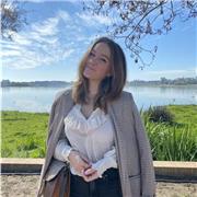 Recién graduada en biología, estudiante de master en educacion (ESO, bachillerato y FP) oferta impartir clases